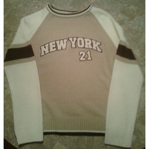 NEW YORK SWEATER BY SOUTH POLE XL FITS LIKE MED